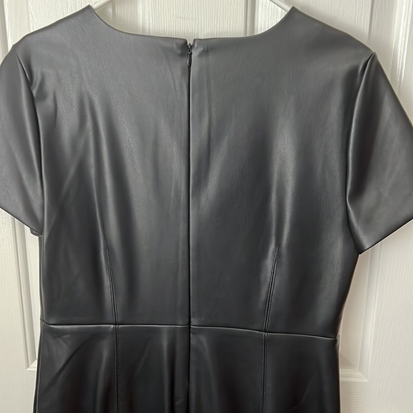 Ann Taylor black imitation leather short sleeved dress - Picture 5 of 7